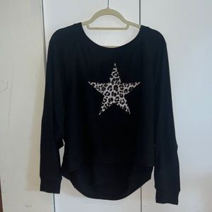 Chaser black pullover perfect condition